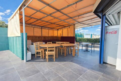   Rare : Restaurant avec scène musicale + licence IV 