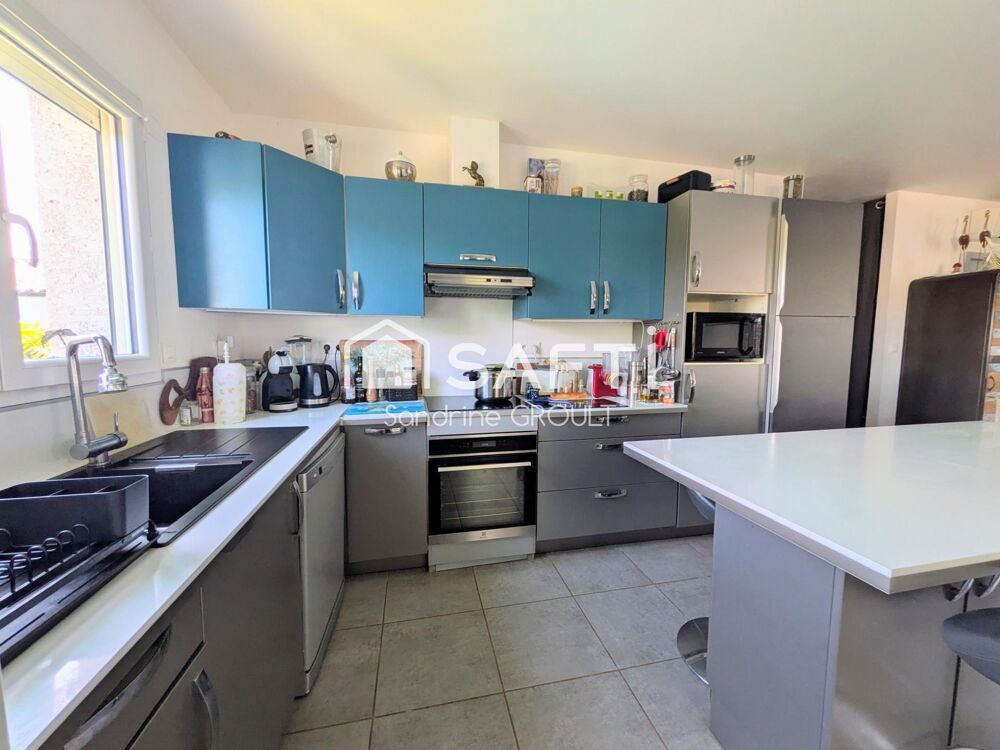 Vente Maison Villa plain-pied avec piscine, dépendance et jardin arboré Laurens