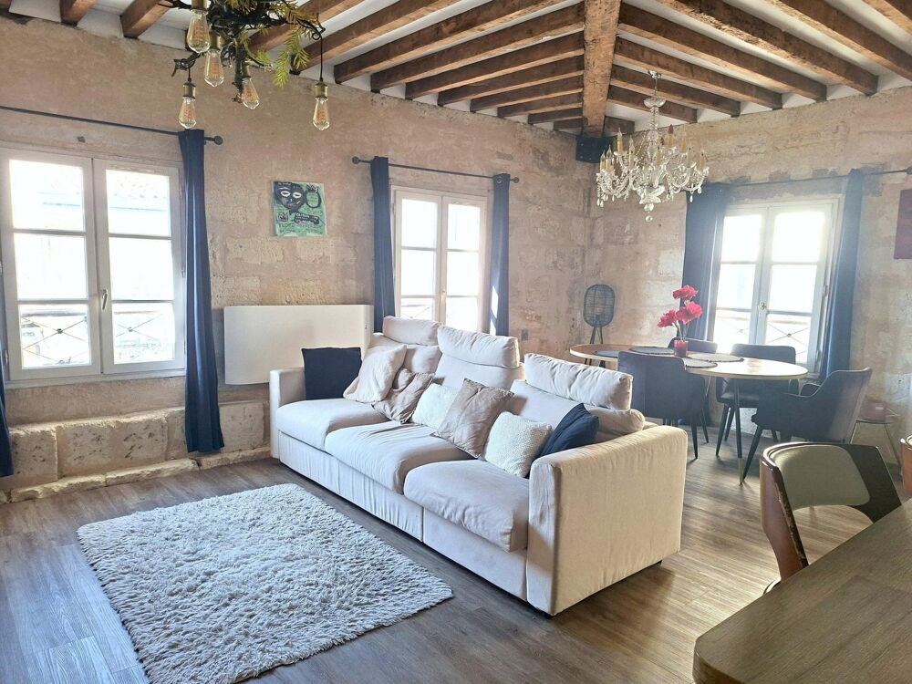 Vente Appartement Au cœur de Saint-Pierre, un appartement de caractère sous les toits Bordeaux