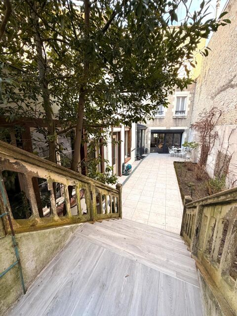   Masion de ville soign�e Maison - 8 pi�ce(s) - 213 m�