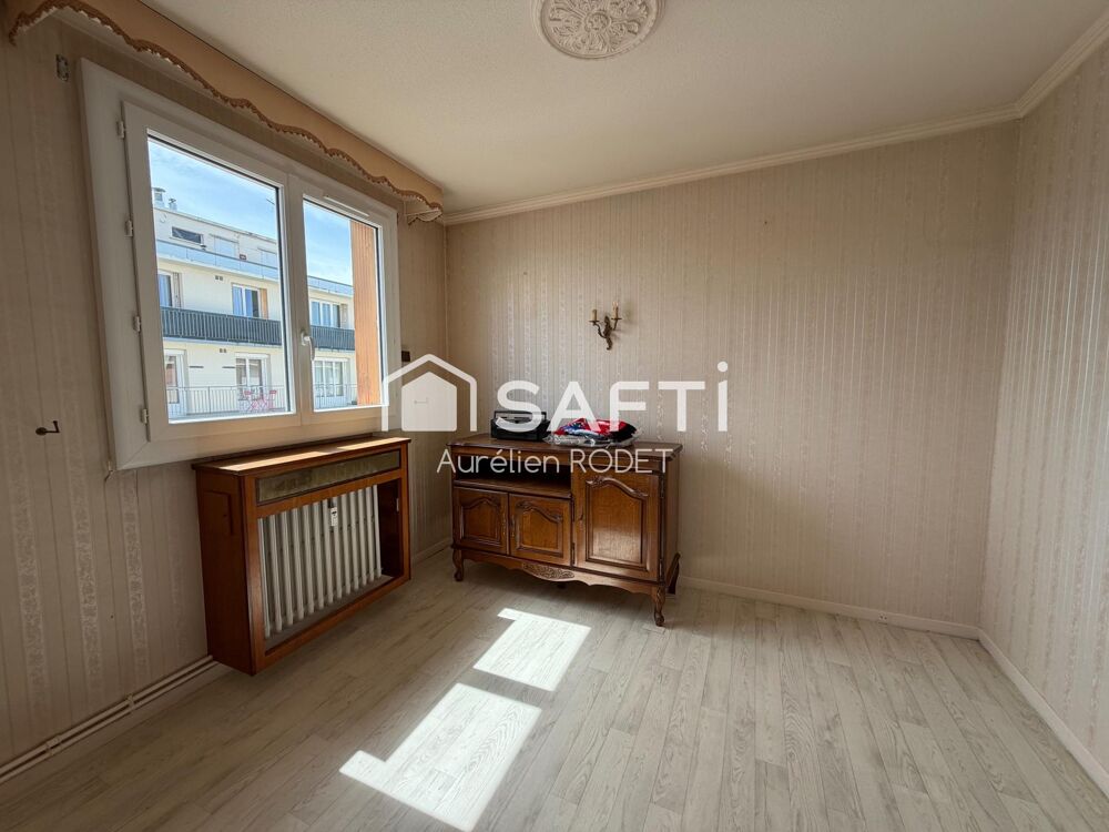 appartement 68m², avec garage et cave.