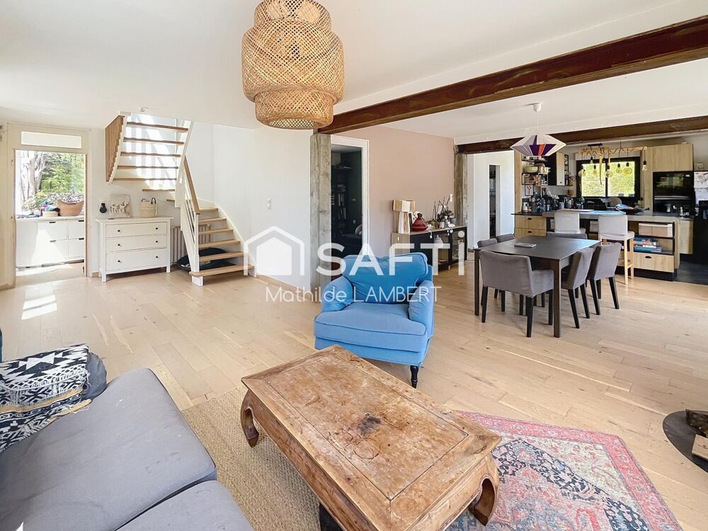 Maison familiale sur 8 hectares avec installations équestres à Crossac