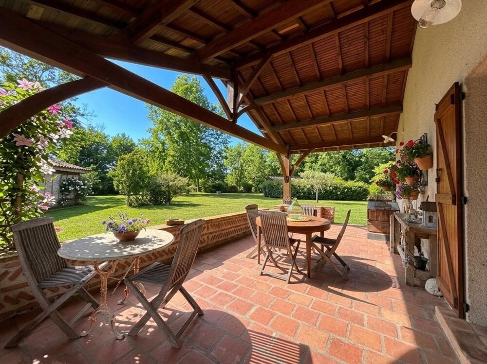 Grande maison familiale avec parc arboré