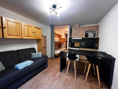   Studio enti�rement r�nov� avec gout avec parking couvert privatif Appartement - 1 pi�ce(s) - 20 m�