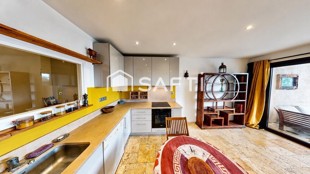 LES ISSAMBRES Appartement 3 pièces avec terrasse et jardin
