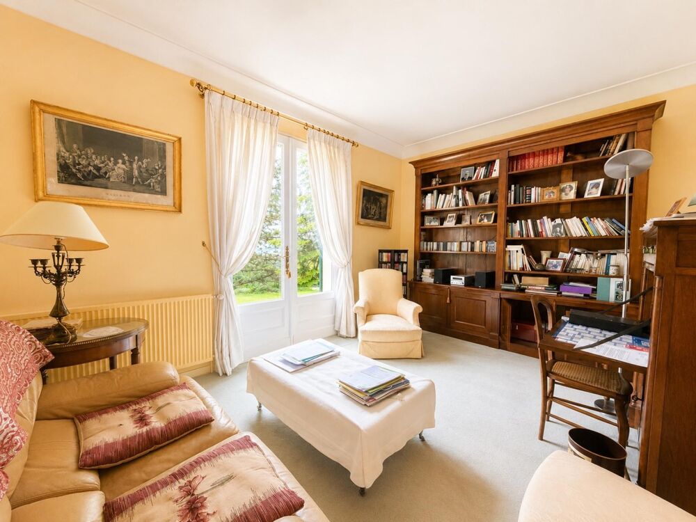 Maison plain-pied 170 m² sur un terrain de moins de 2 ha