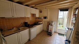  Immeuble � vendre 151 m�