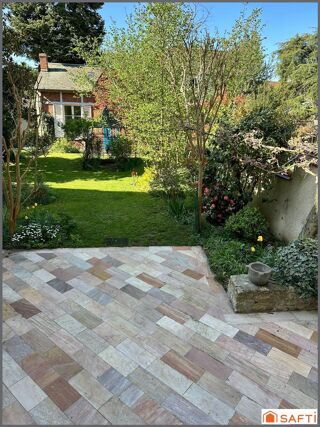  Maison � vendre 10 pi�ces 247 m�