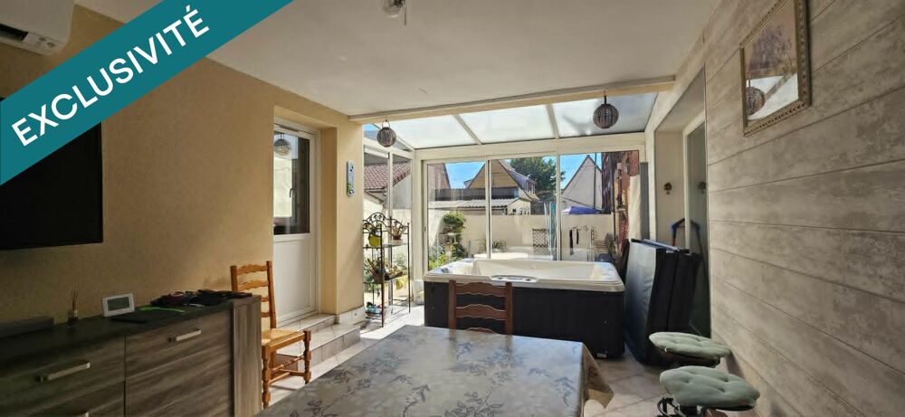 Maison semi individuelle - Plain pied - 3 Chambres - Grenier aménageable - Cour - Jardin - Grand garage - Parking