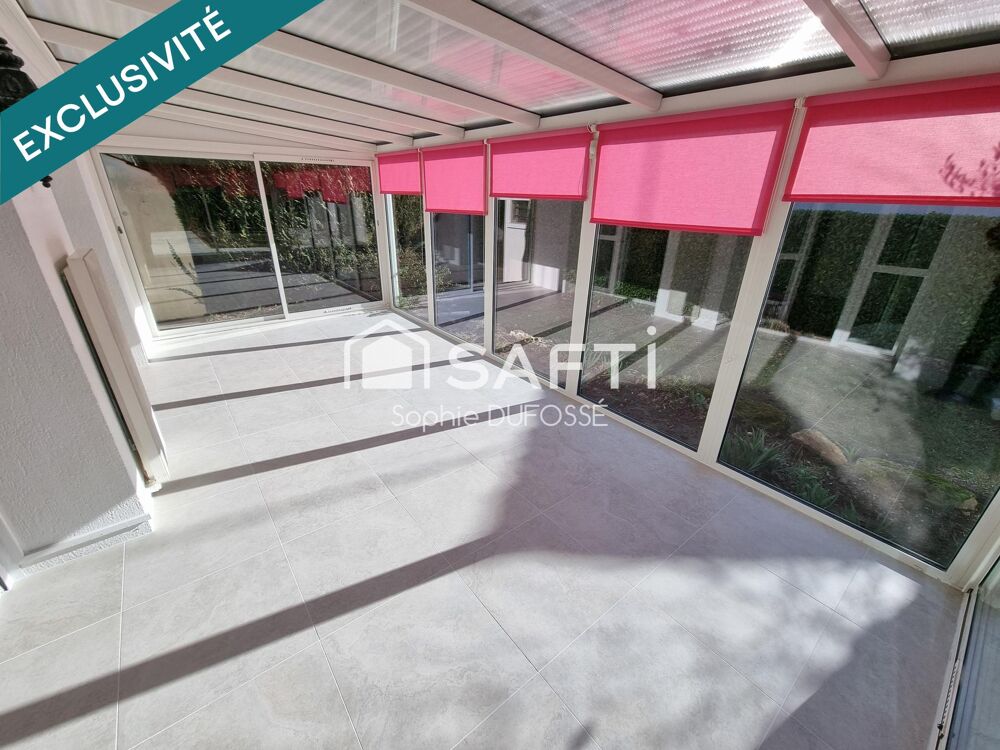 Belle opportunité pour ce beau plain-pied lumineux, idéalement situé, de 136 m², 6 pièces avec un double garage sur un terrain c