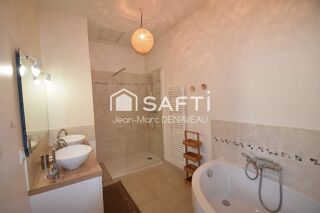  Maison � vendre 10 pi�ces 309 m�