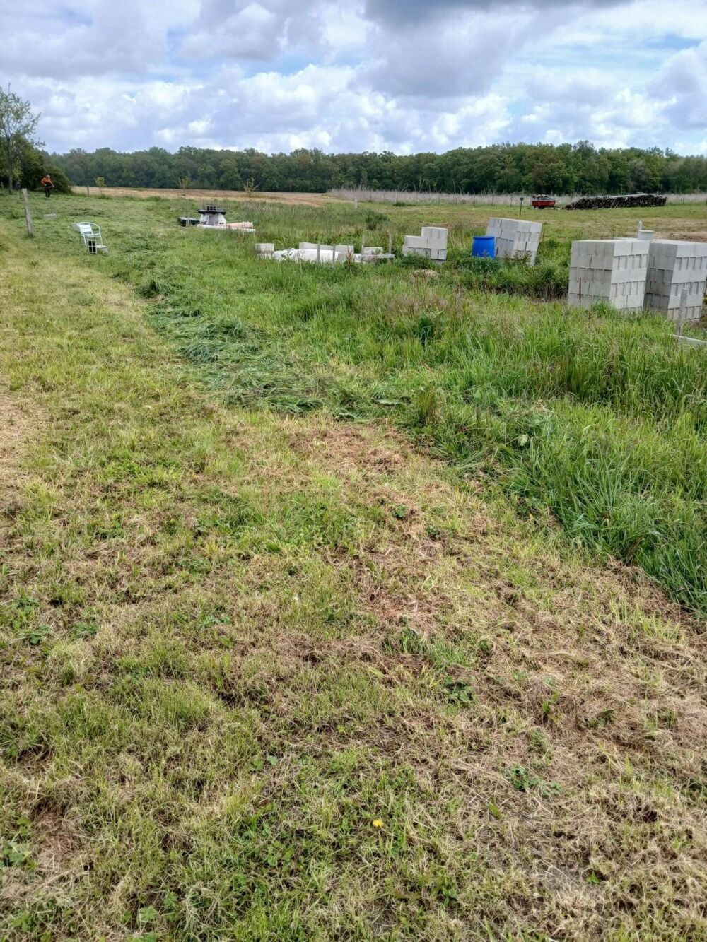 Vente Terrain Idéalement situé ce terrain plat borné non viabilisé, saura répondre à vos projets de maison à bâtir Baudrieres