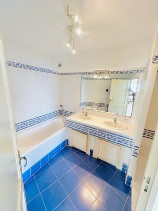  Appartement  vendre 4 pices 101 m
