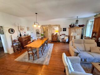  Maison � vendre 8 pi�ces 220 m�