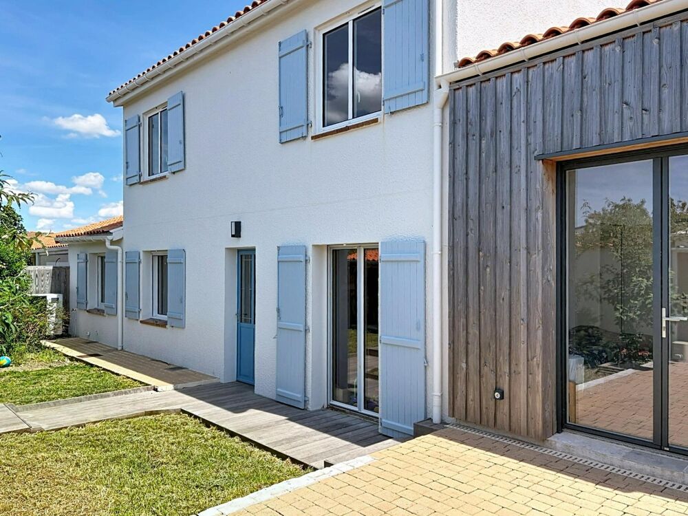 Maison familiale entièrement rénovée à deux pas du centre bourg et de la mer