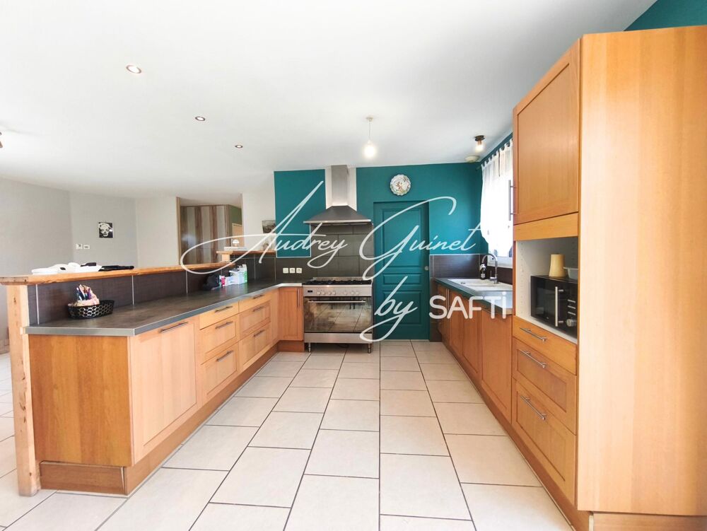 Vente Maison ? Saint-Cyr – Maison familiale avec piscine sur plus de 1200 m² de terrain Beaumont saint cyr