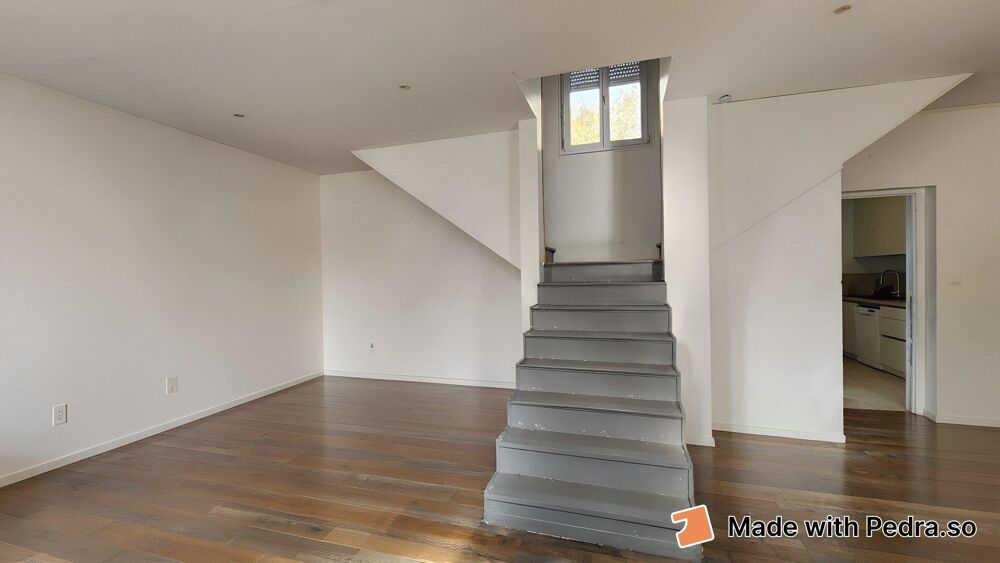 Charmante demeure familiale T4 aux volumes généreux, trois chambres et double salle d'eau, idéalement située
