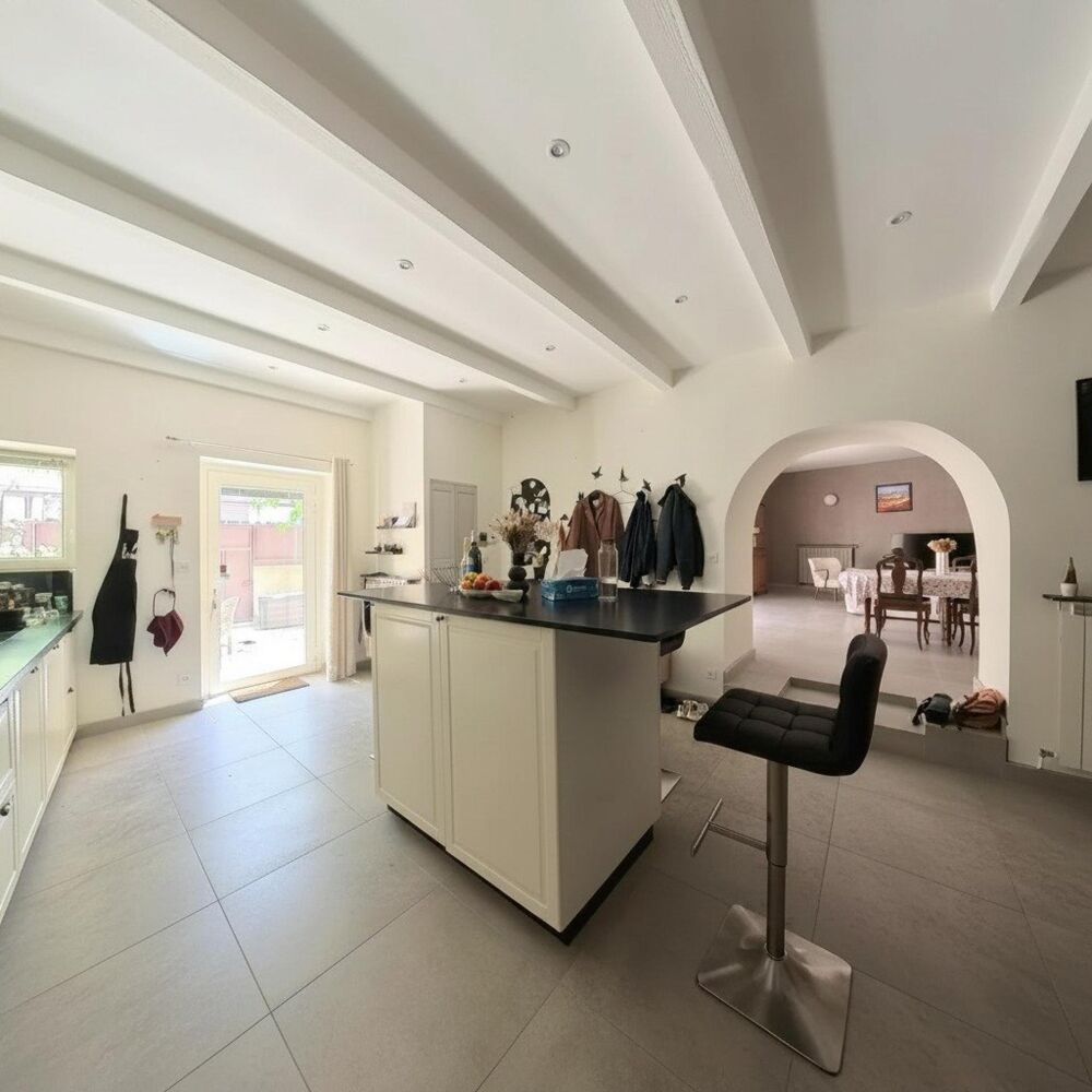 Saint-Saturnin · Maison de village rénovée 130 m²