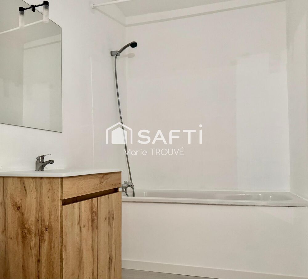 Vente Appartement T2 avec cour dans un immeuble rénové - Bordeaux Grosse CLOCHE Bordeaux