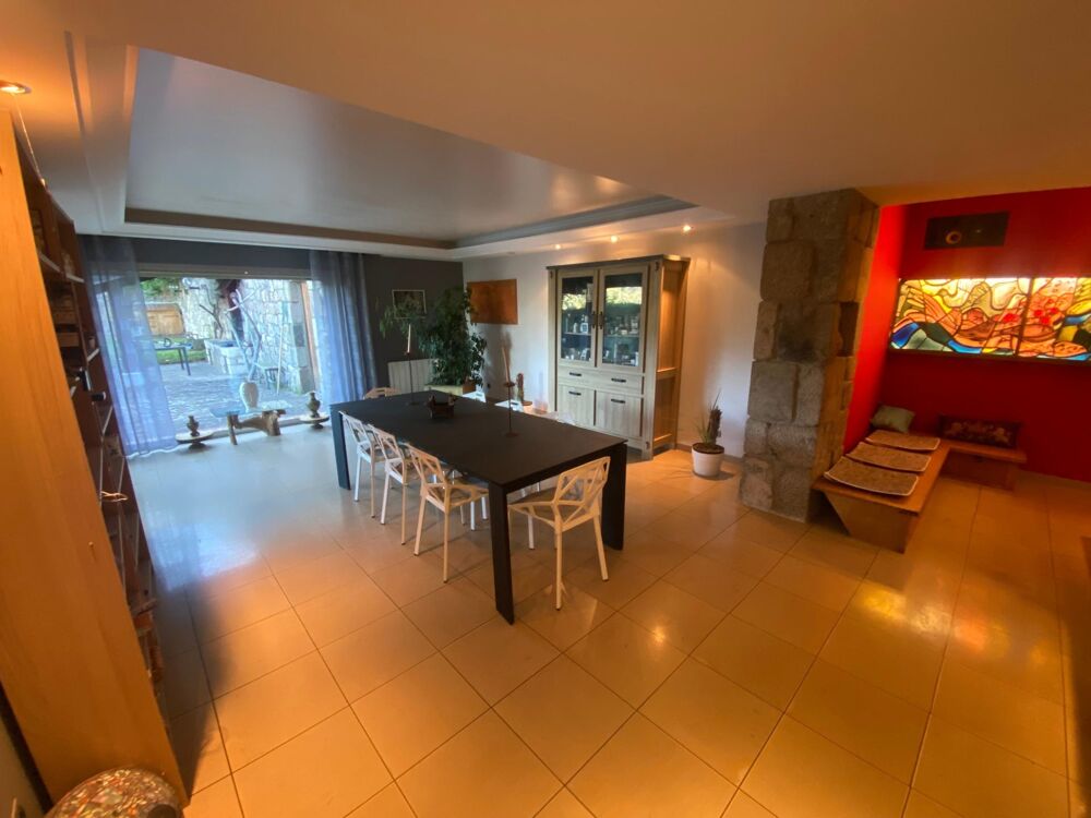 Vente Maison Villa Lamastre 269 m² vendue avec piscine Lamastre