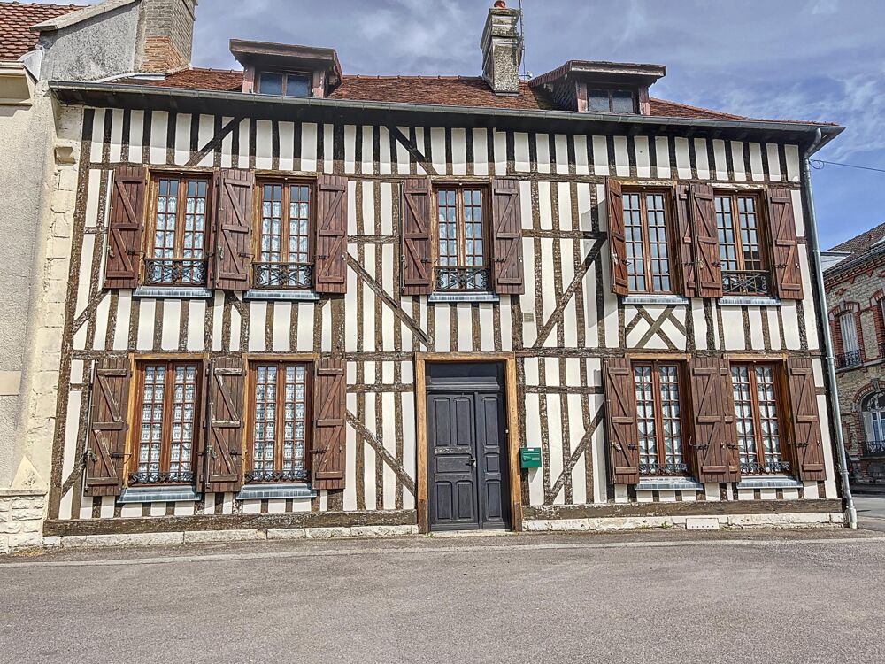MAISON DE VILLE TRADITIONNELLE