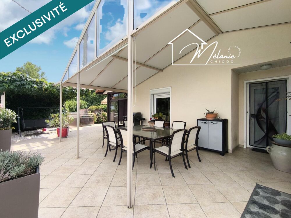 Vente Maison Terrain garage double trois chambres piscine jardin calme pas de vis-à-vis secteur recherché Ludesse