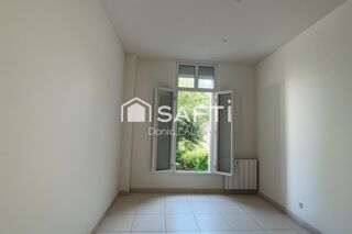  Immeuble � vendre 247 m�