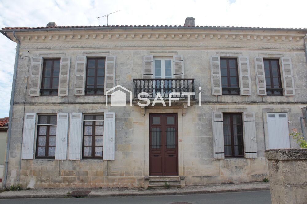 Maison 10 pièces 311 m² · à Saint-Bonnet-sur-Gironde · 311 m² · 155 150 €