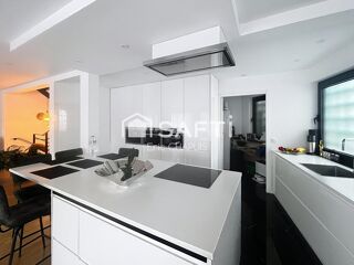  Maison  vendre 7 pices 205 m