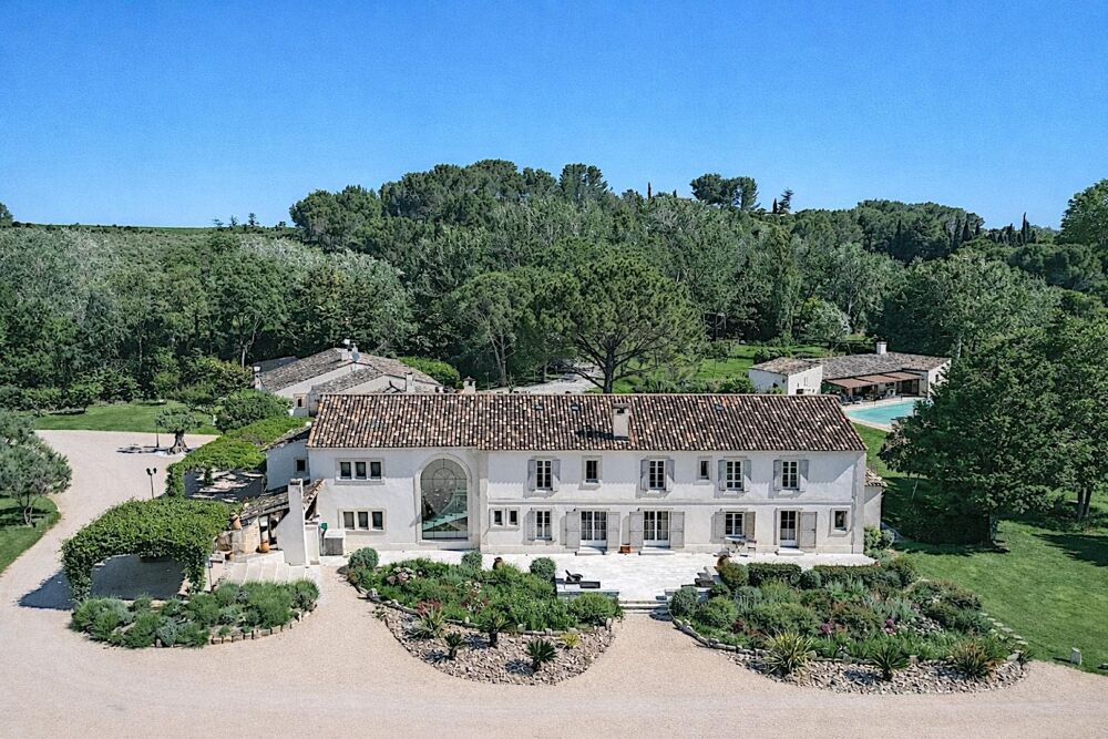 Maison 15 pièces 620 m² · à Arles · 620 m² · 6 900 000 €