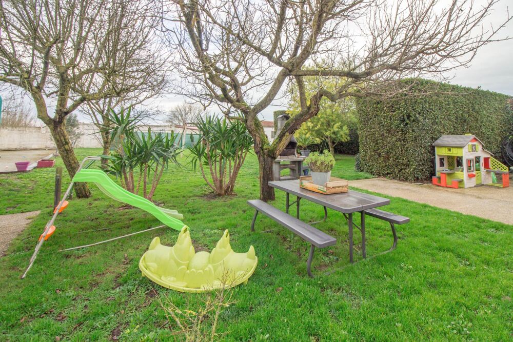 Vente Maison GRANDE MAISON FAMILIALE A YVES LES BOUCHOLEURS, PROCHE CHATELAILLON-PLAGE Chatelaillon-plage
