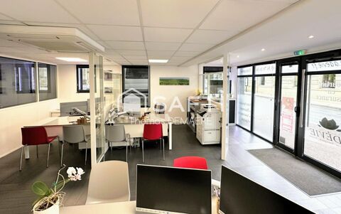   Local professionnel 70 m² - Hyper Centre avec 2 parkings 
