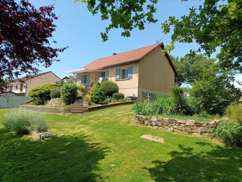 Maison T4+1 dans une impasse au calme avec accès de plain-pied possible, terrasse avec magnifique panorama campagnard