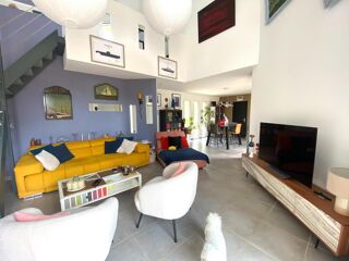 Vente Maison Plain pied au calme avec prestations de qualité et économe en énergie. Figeac
