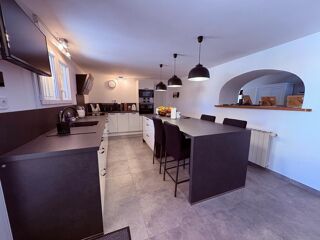  Maison � vendre 8 pi�ces 280 m�