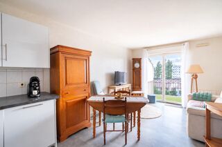 Vente Appartement Boulevard Godard : T3 lumineux avec balcon et place de parking Bordeaux