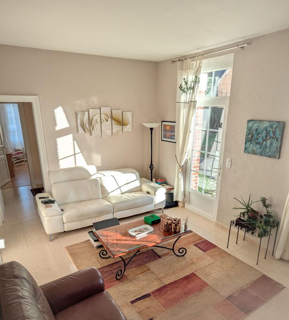 Corps de ferme 199 m² avec dépendance et boxe à chevaux