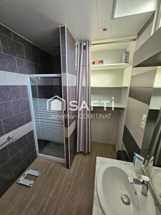  Maison � vendre 8 pi�ces 185 m�