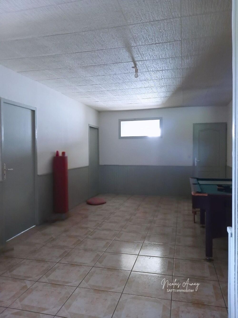 Maison d'environ 160m2 habitable.