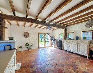  Maison  vendre 5 pices 260 m