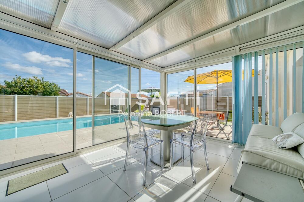 Vente Maison Plain-pied contemporain avec piscine aux prestations soignées Corme-royal