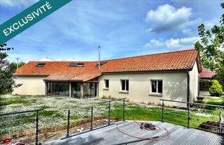  Maison  vendre 9 pices 202 m