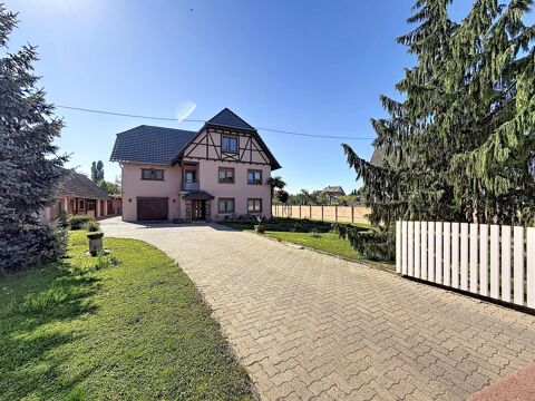   Vous rêvez de volumes exceptionnels et d'espaces au calme ? Maison - 7 pièce(s) - 243 m²