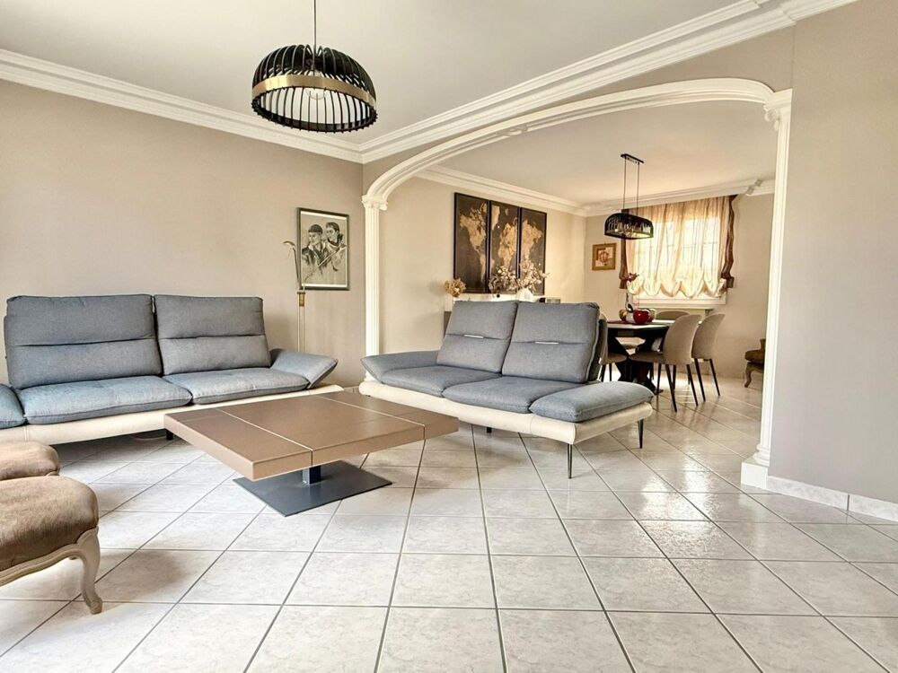 Vente Maison Superbe maison avec piscine sur 442 m² de terrain Morangis