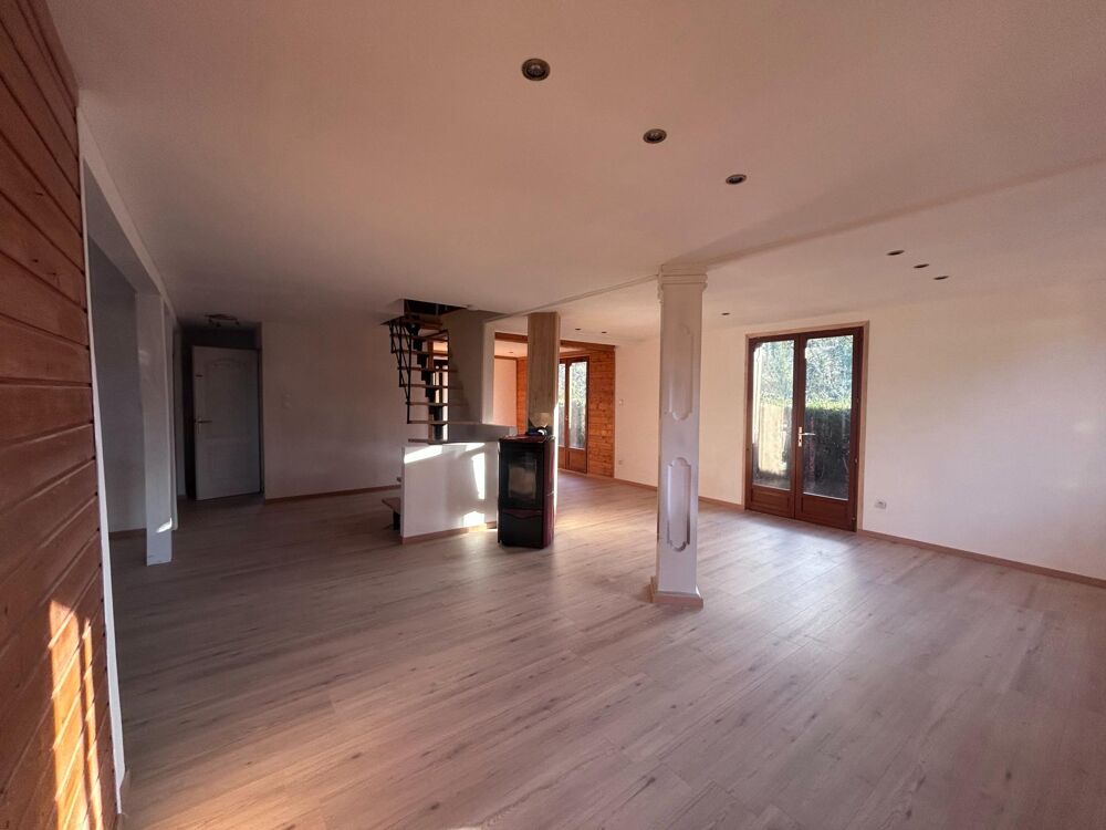 Maison individuelle chaleureuse et atypique