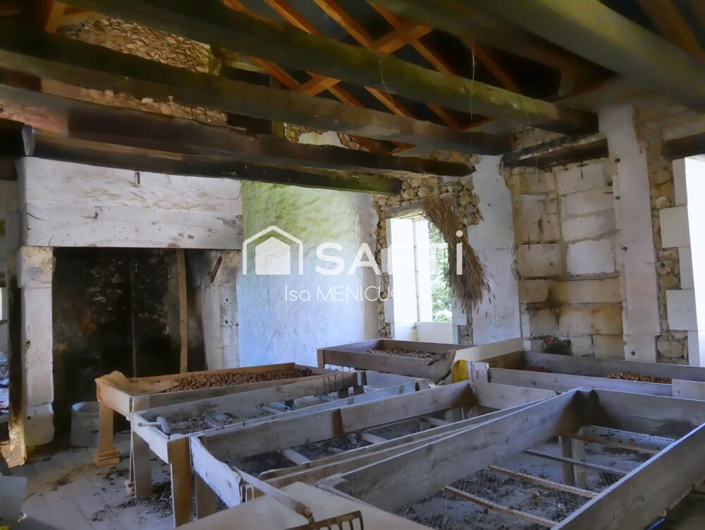 Vente Maison Bel ensemble de bâtiment anciens en pierre Valeuil