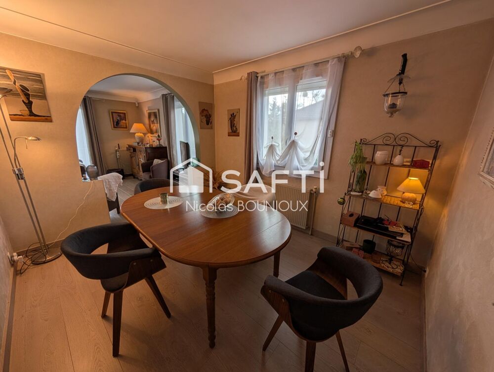 Vente Maison Maison familiale avec vue panoramique – Véranda – Jardin arboré – Garage Beruges