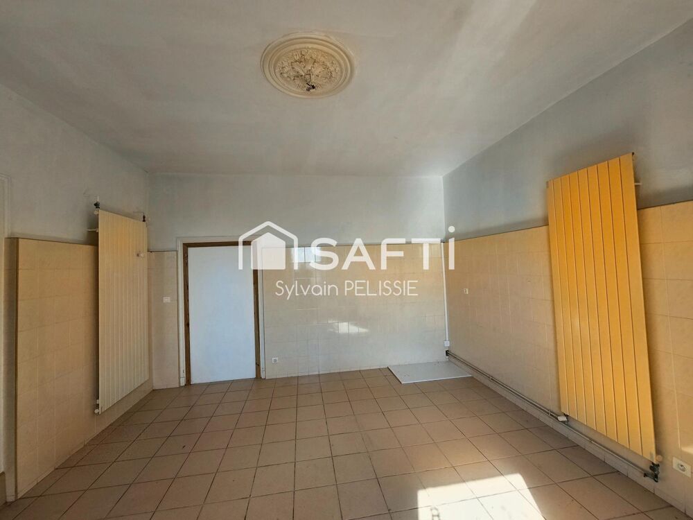 Vente Maison Maison ancienne de 242 m² avec jardin, grenier aménageable et garage de 250 m² Molieres