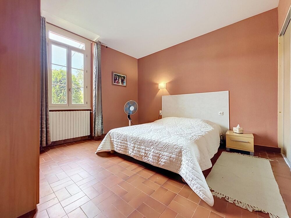 Magnifique corps de ferme rénové de plus de 300 m2 avec Gîte & chambres dhôtes