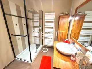  Maison  vendre 10 pices 370 m